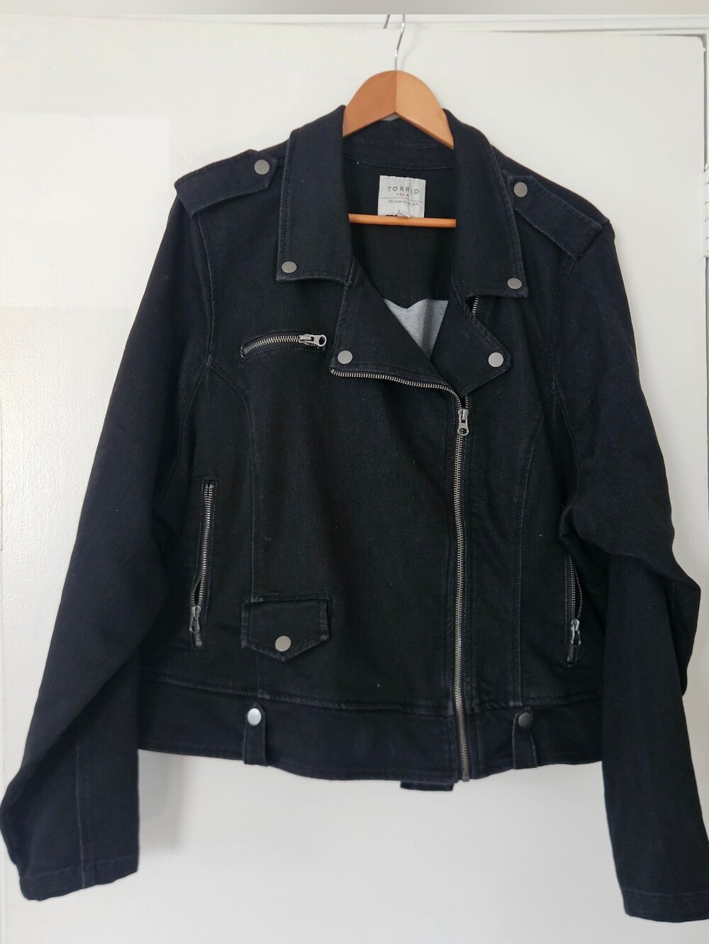 Torrid Womens Jacket 5 5X Moto Asymmetric Biker Stretch Black Zip Stretch Biker